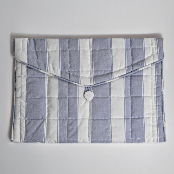Necessaire Sobre Col. Bea Rayas Celestes