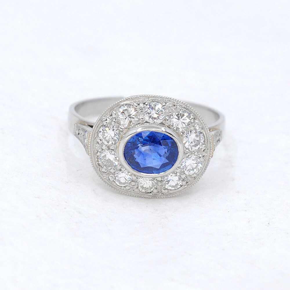 Anillo Nuevo Estilo Antiguo, Platino, Brillantes Y Zafiro Anillo Nuevo Estilo Antiguo, Platino, Brillantes Y Zafiro