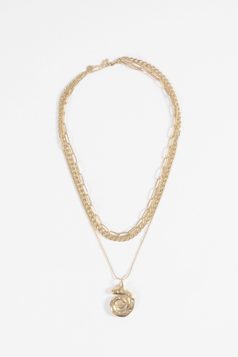 Collar acero triple cadena con dijes dorado