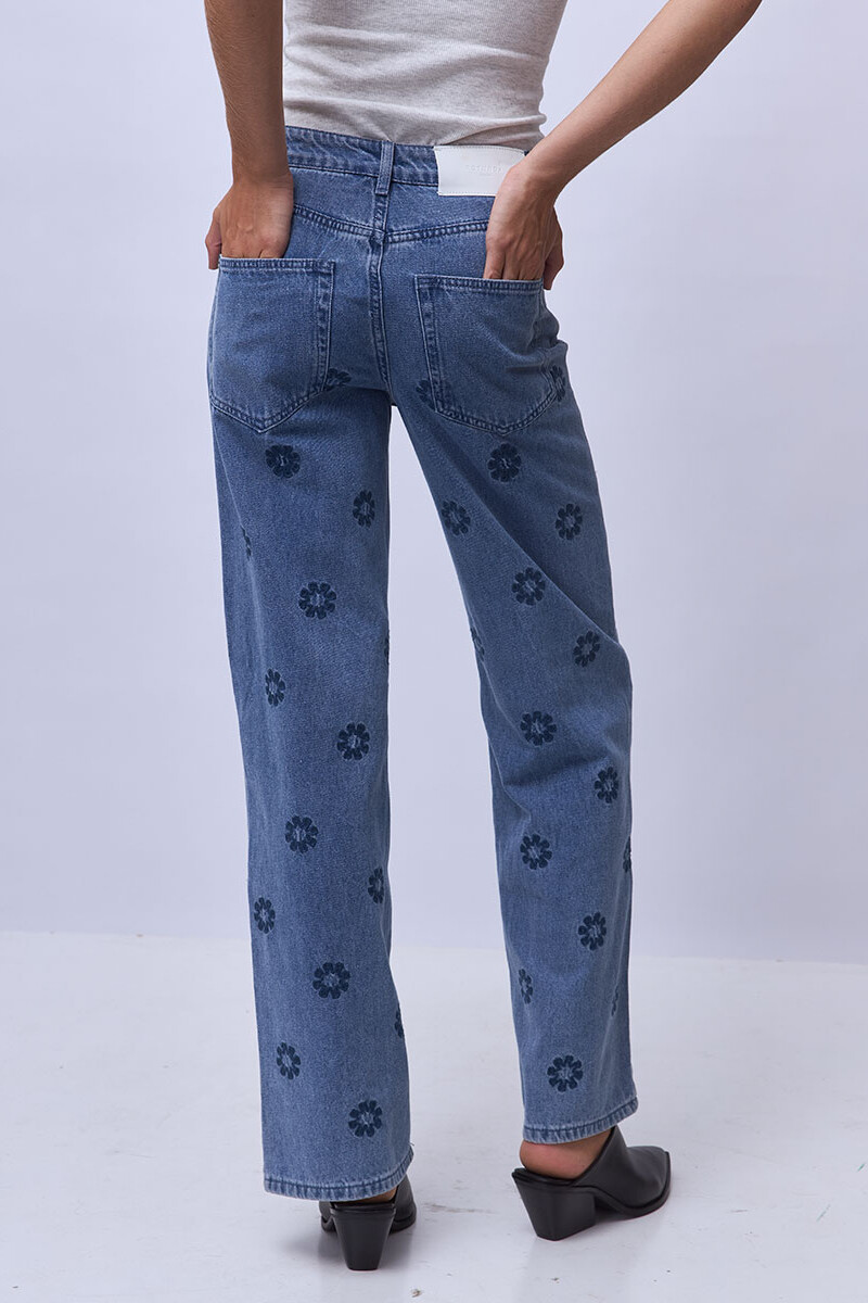 Broid Light Blue