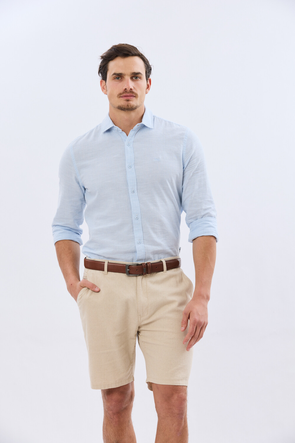 BERMUDA CLASICA DE LINO Beige