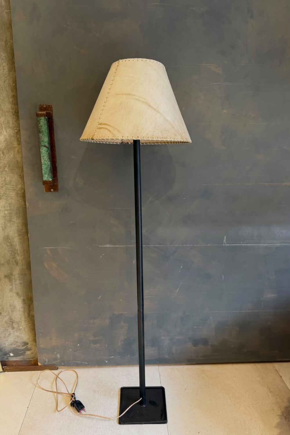 Floor Lamp Grande Lonja / Negro