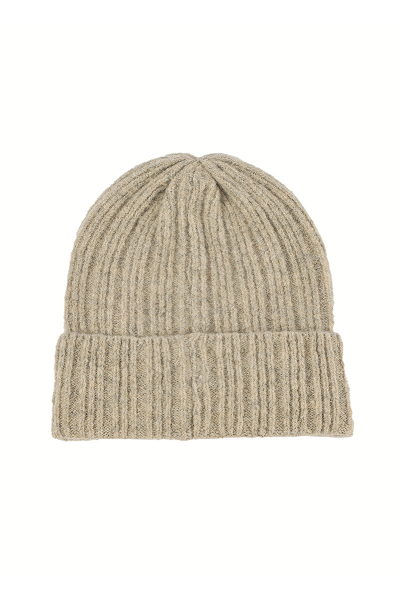 Gorro con Pompon Crudo
