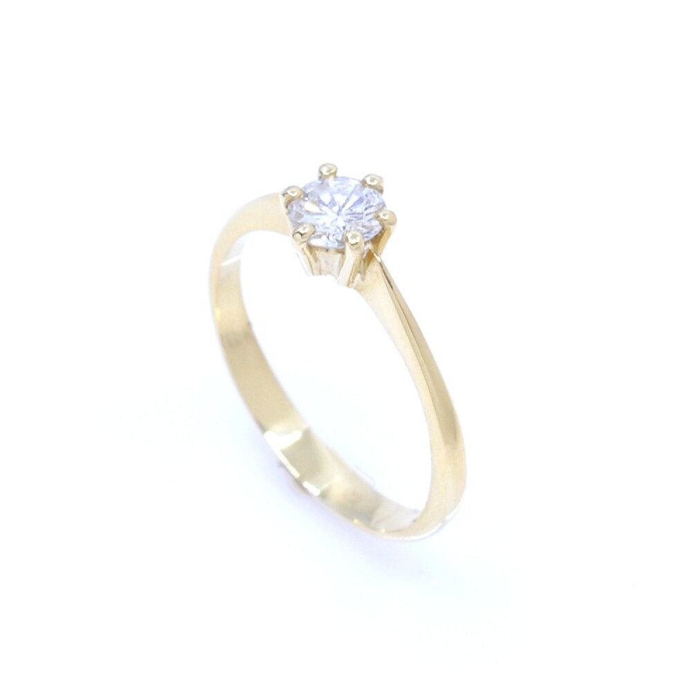 Anillo solitario en oro 18k amarillo y brillante Anillo solitario en oro 18k amarillo y brillante