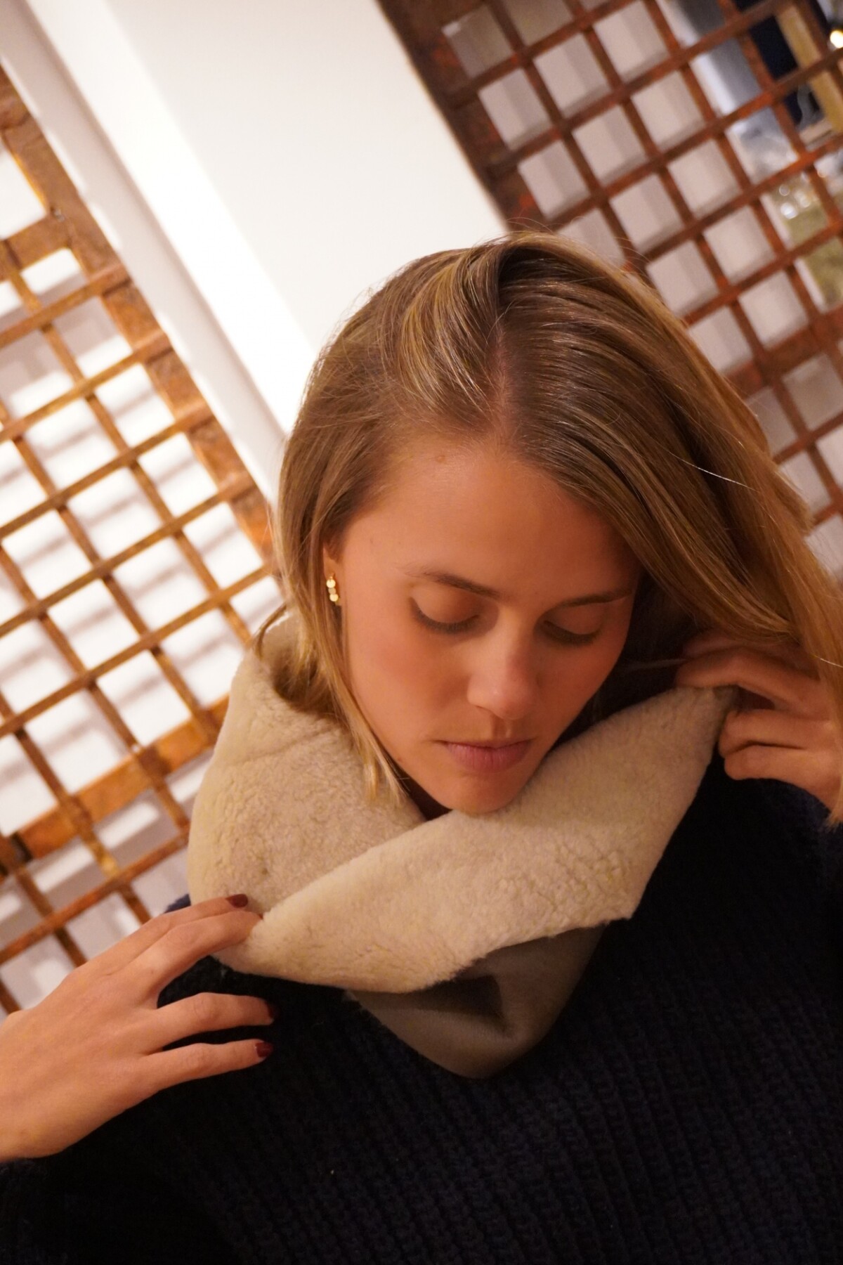 Simple Warm Neck Marrón