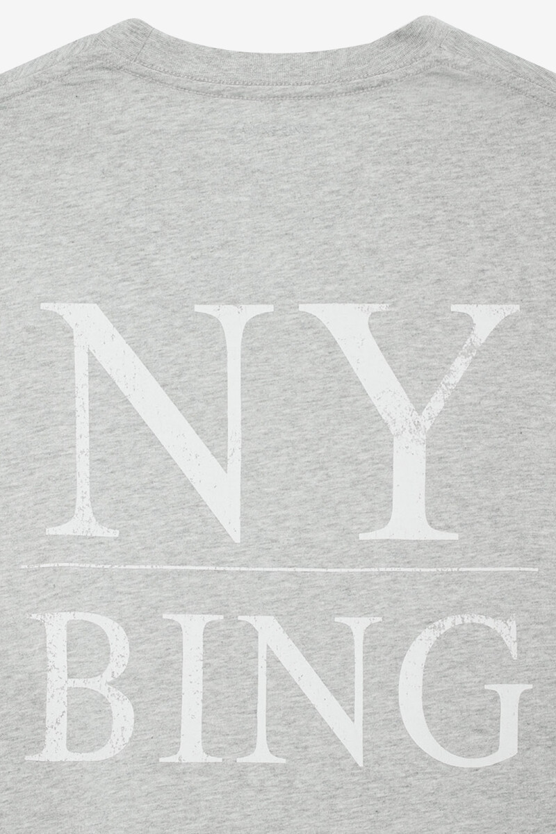 CAMISETA MYERS SERIF NY Gris
