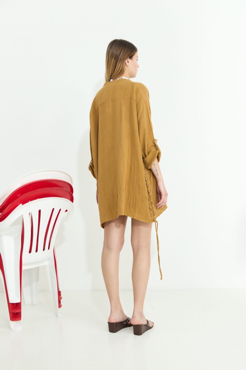 Camisa acordonada tostado