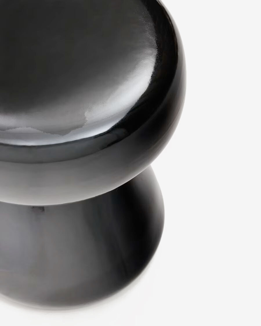 Mesa auxiliar Manya de cerámica negro Ø 38 cm Mesa auxiliar Manya de cerámica negro Ø 38 cm