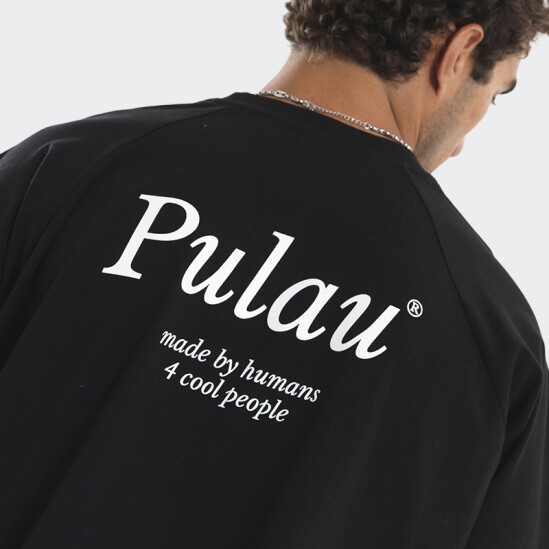Remera Pulau Being Negro