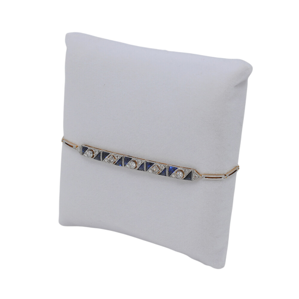 Pulsera en oro 18k, platino , brillantes , diamantes y zafiros sintéticos Pulsera en oro 18k, platino , brillantes , diamantes y zafiros sintéticos