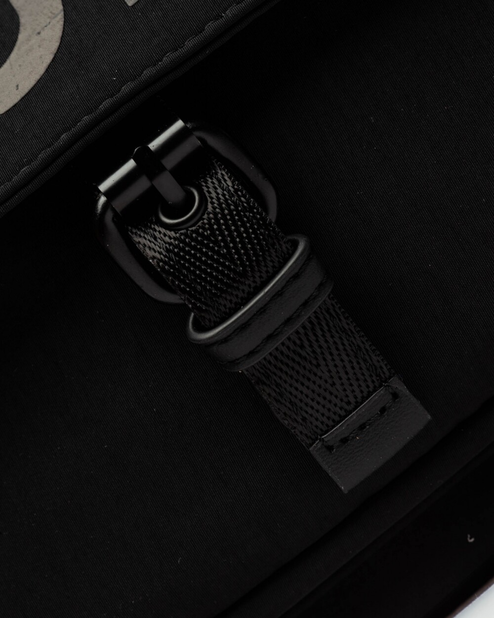 Bandolera Flight En Nylon Negro