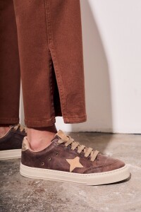 Zapatilla Cuero Chocolate