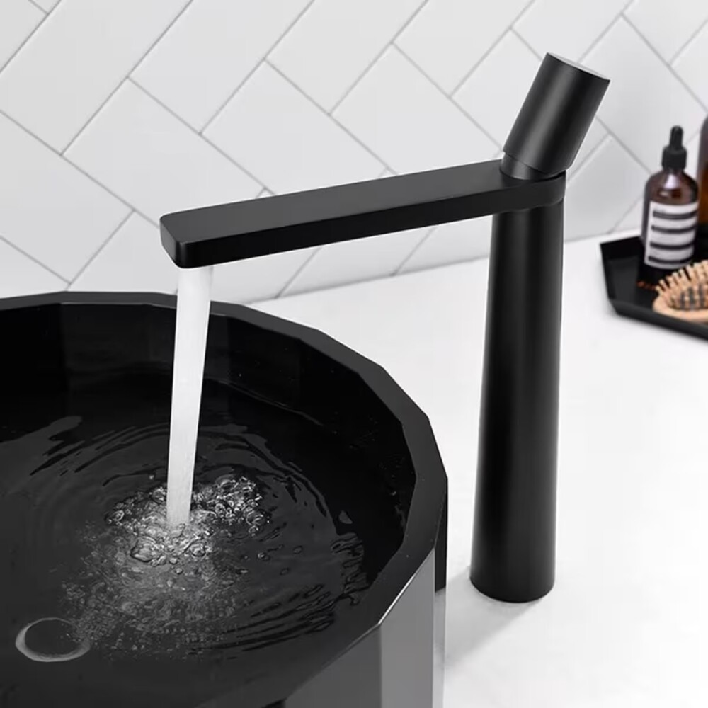 Grifería de lavatorio Monocomando alto de mesada Marbella Negro Mate Grifería De Lavatorio Monocomando Alto De Mesada Marbella Negro Mate