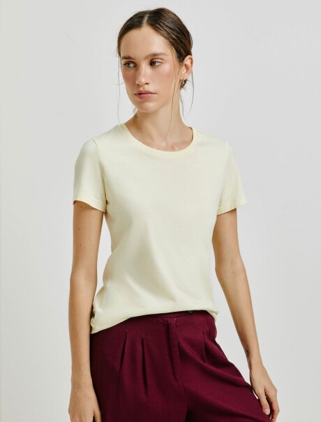CAMISETA BÁSICA MANGA CORTA AMARILLO