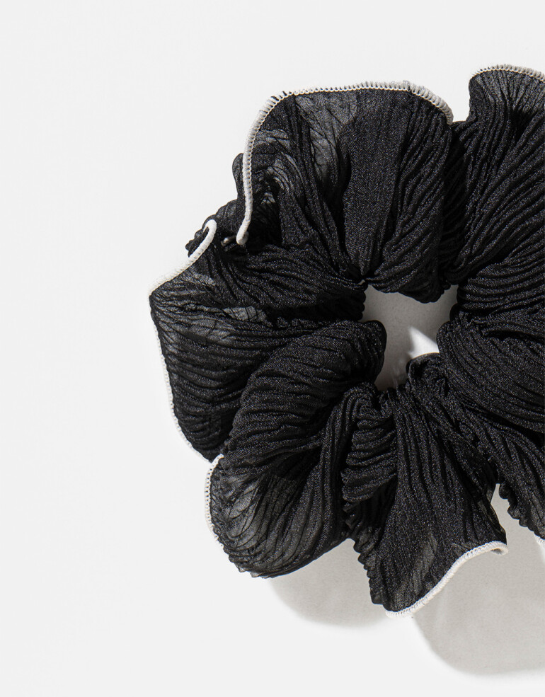Skunzies Lisas Scrunchie Con Bordado - Combinacion Bicolor
