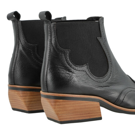 BOTA VENET - CUERO ILSE NEGRO