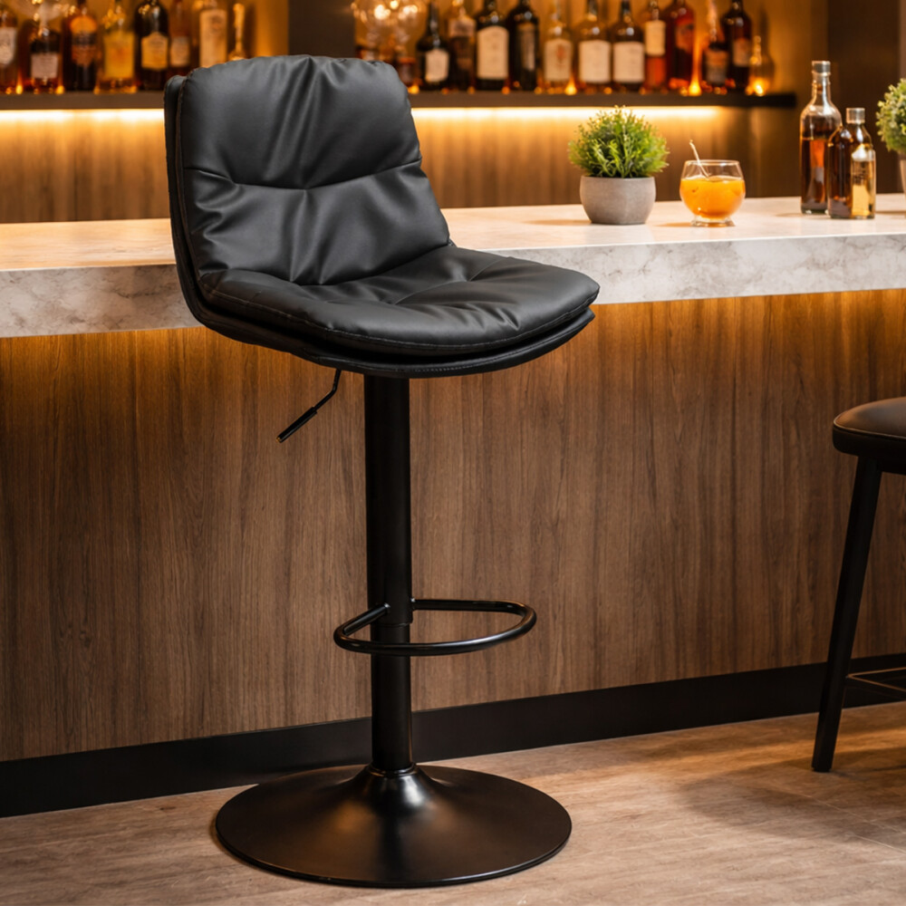 Butaca eco cuero con respaldo alto Pillow Negro