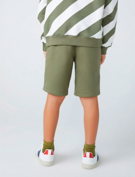 BERMUDA BÁSICA INFANTIL VERDE MUSGO