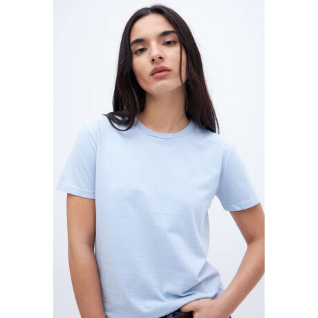 Remera Anette Celeste