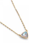 COLGANTE DE ALEACION DE METALES BAÑADO EN ORO 18K DE ESLABONES CON TRIANGULO CON CRISTAL MULTICOLOR Colgante