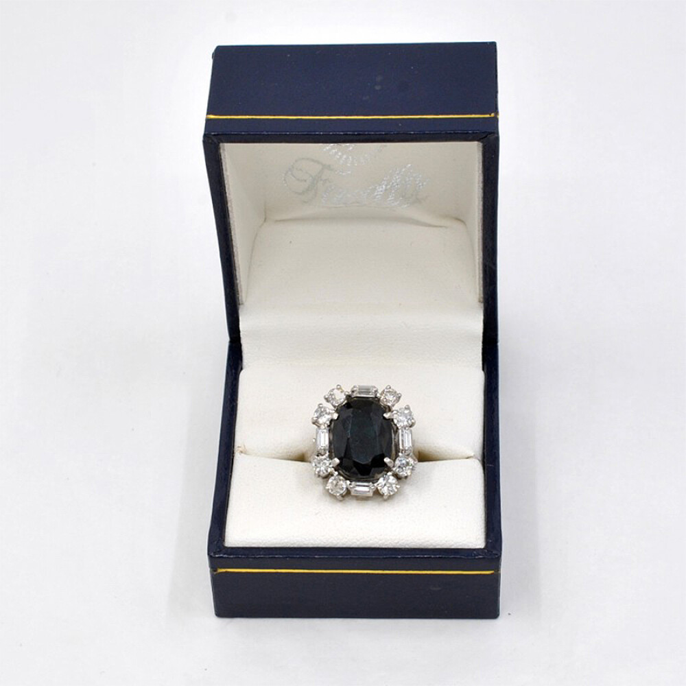 Anillo Antiguo Oro 18K, Brillantes Y Zafiro Anillo Antiguo Oro 18K, Brillantes Y Zafiro