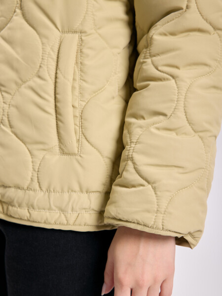 Campera capitoneada Verde