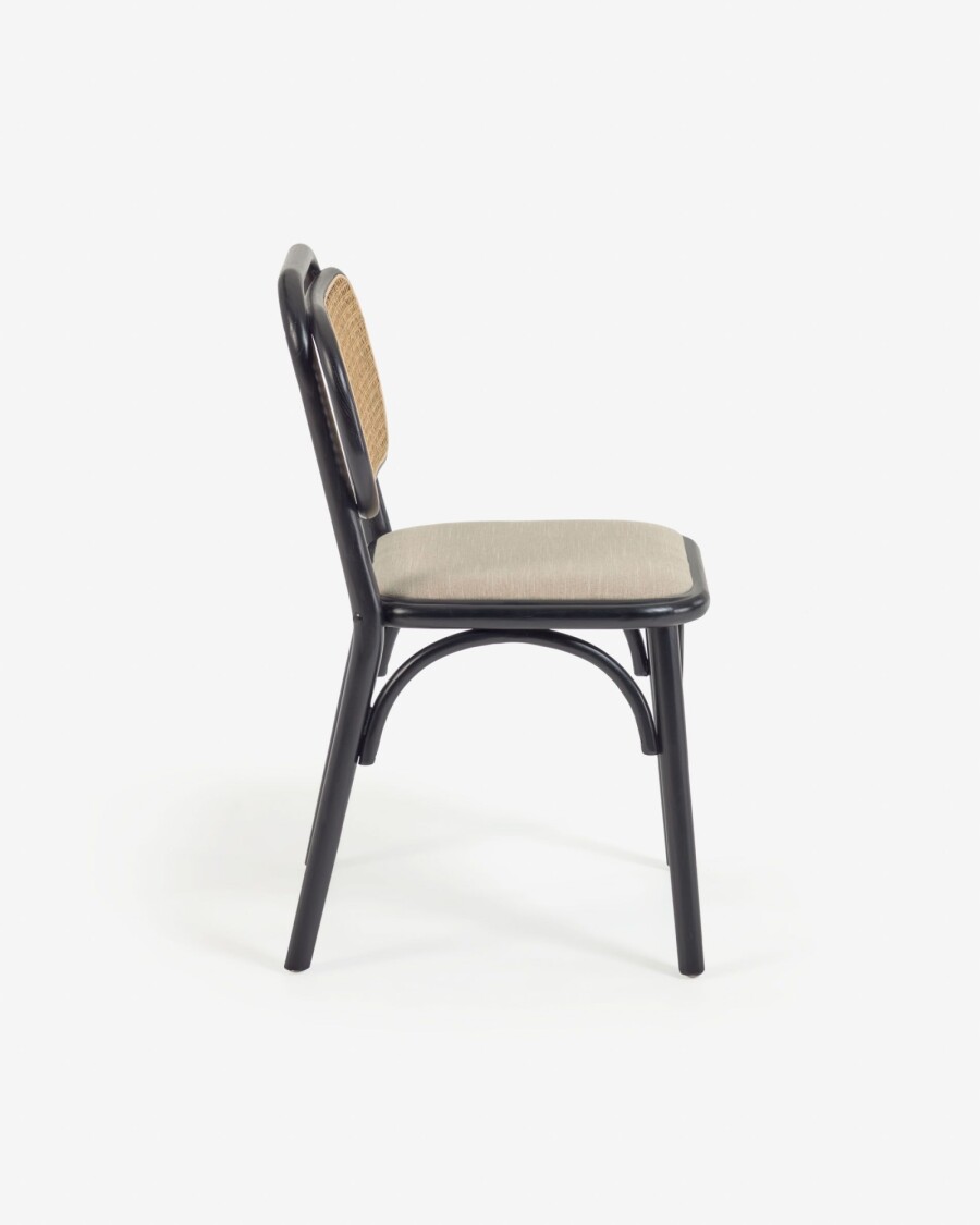 Silla Doriane de madera maciza de olmo acabado lacado negro y asiento de tela