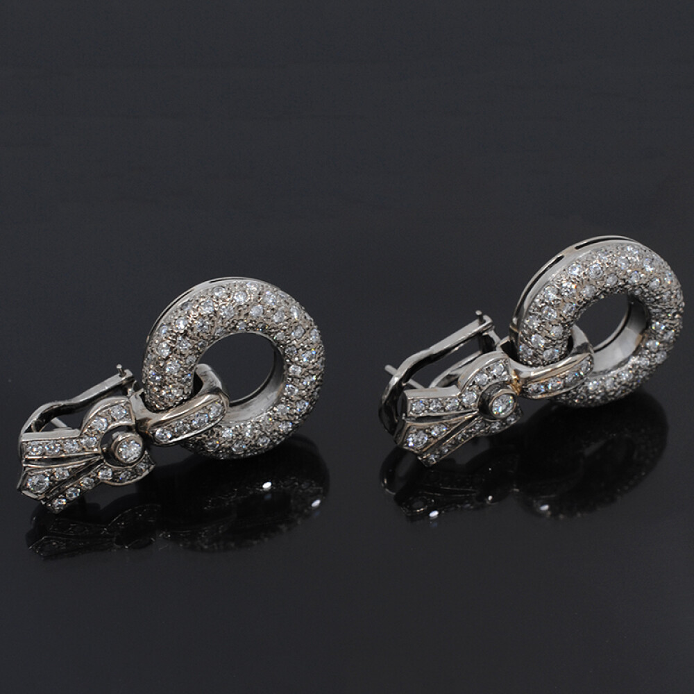 Par de caravanas oro 18k y brillantes Par de caravanas oro 18k y brillantes