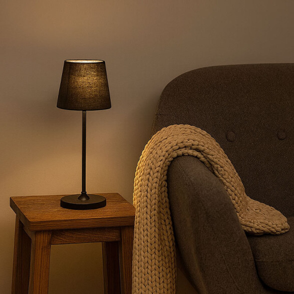 Lámpara de mesa inalámbrica pantalla de tela negra EG1086