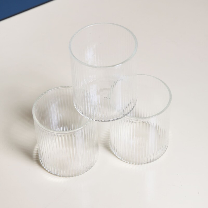 Vaso de vidrio acanalado vertical 300ml Vaso de vidrio acanalado vertical 300ml