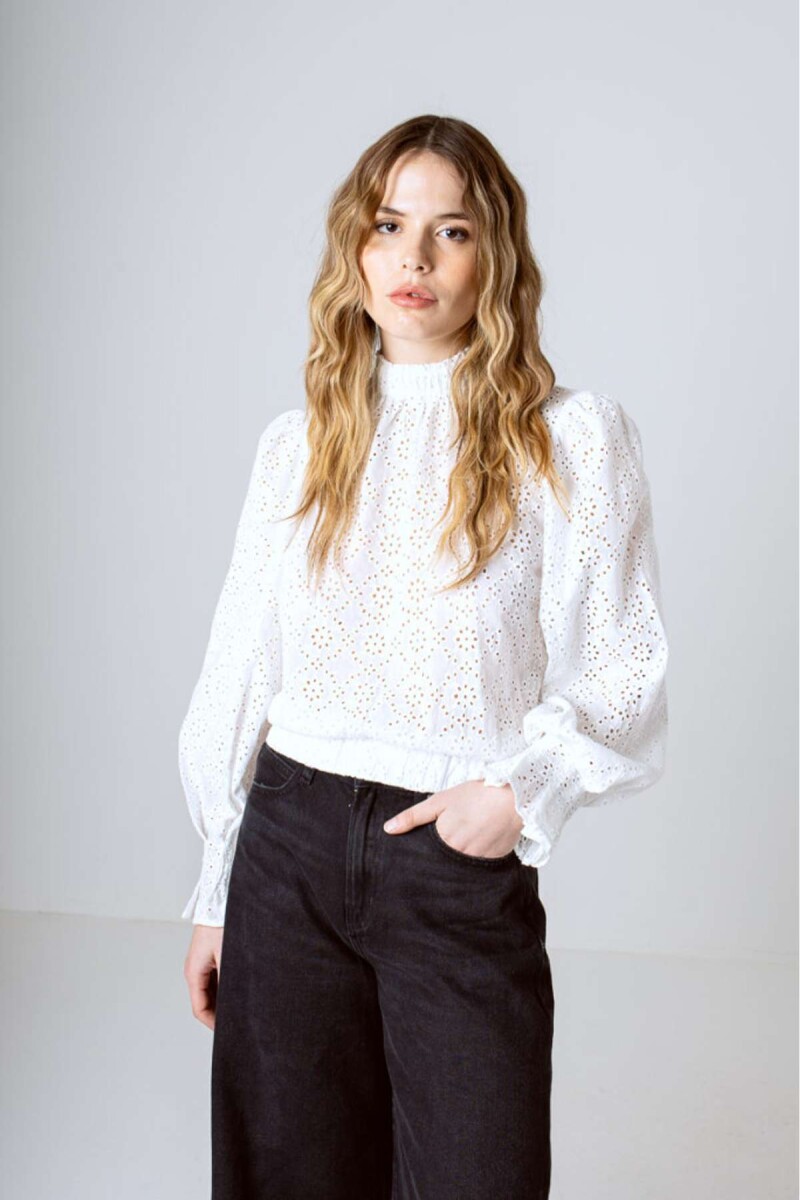 Blusa Broderi - White 