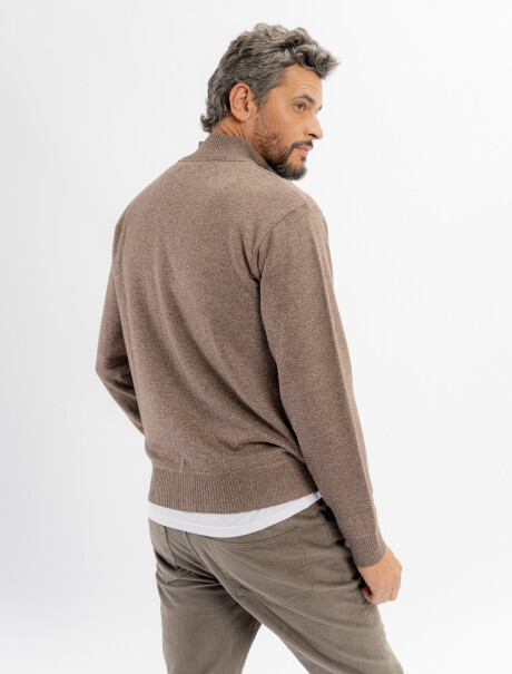 Campera tejida marron