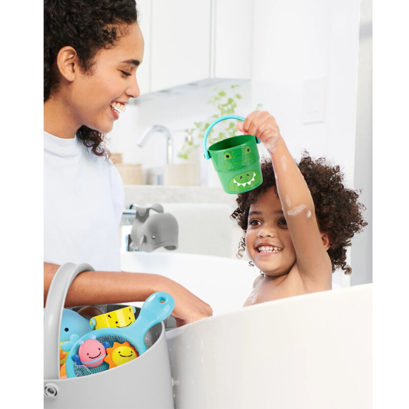 Juego de baño cinco baldes rociadores diseño zoo Skip Hop Juego de baño cinco baldes rociadores diseño zoo Skip Hop