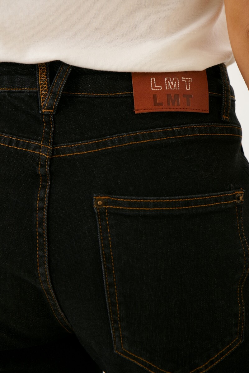 JEAN 220 NEGRO