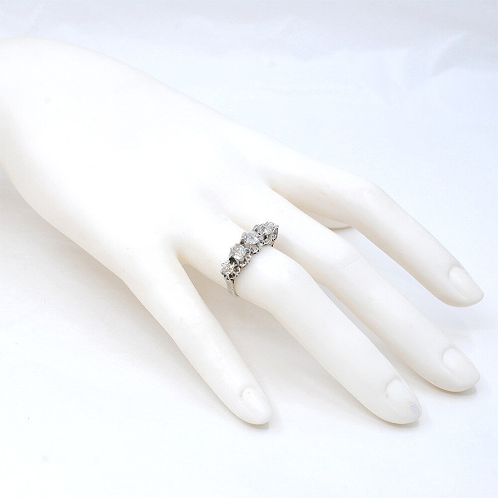 Anillo Antiguo Platino, Oro 18K Y Brillantes Anillo Antiguo Platino, Oro 18K Y Brillantes