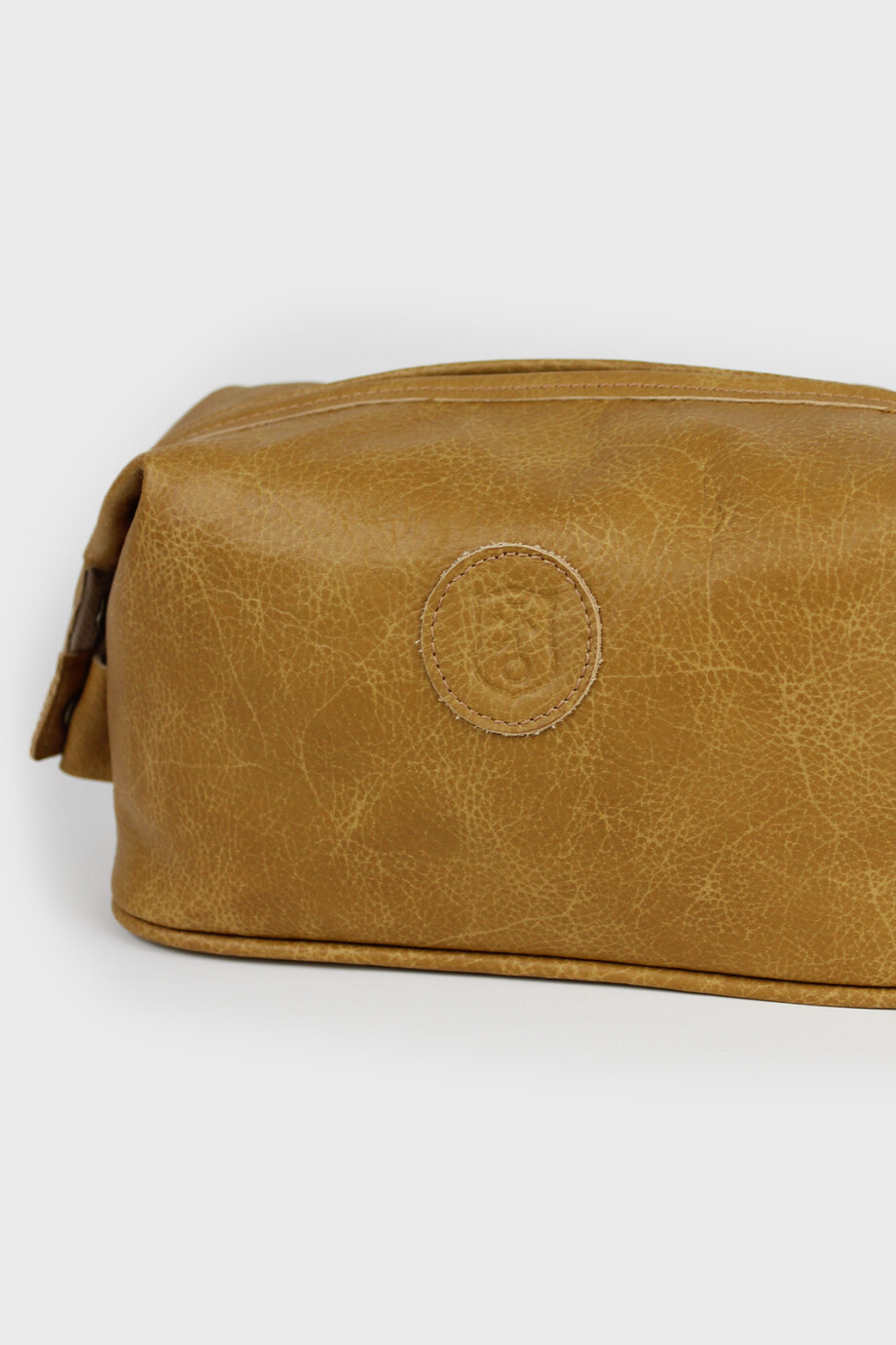 Necessaire Julián Maiz Claro