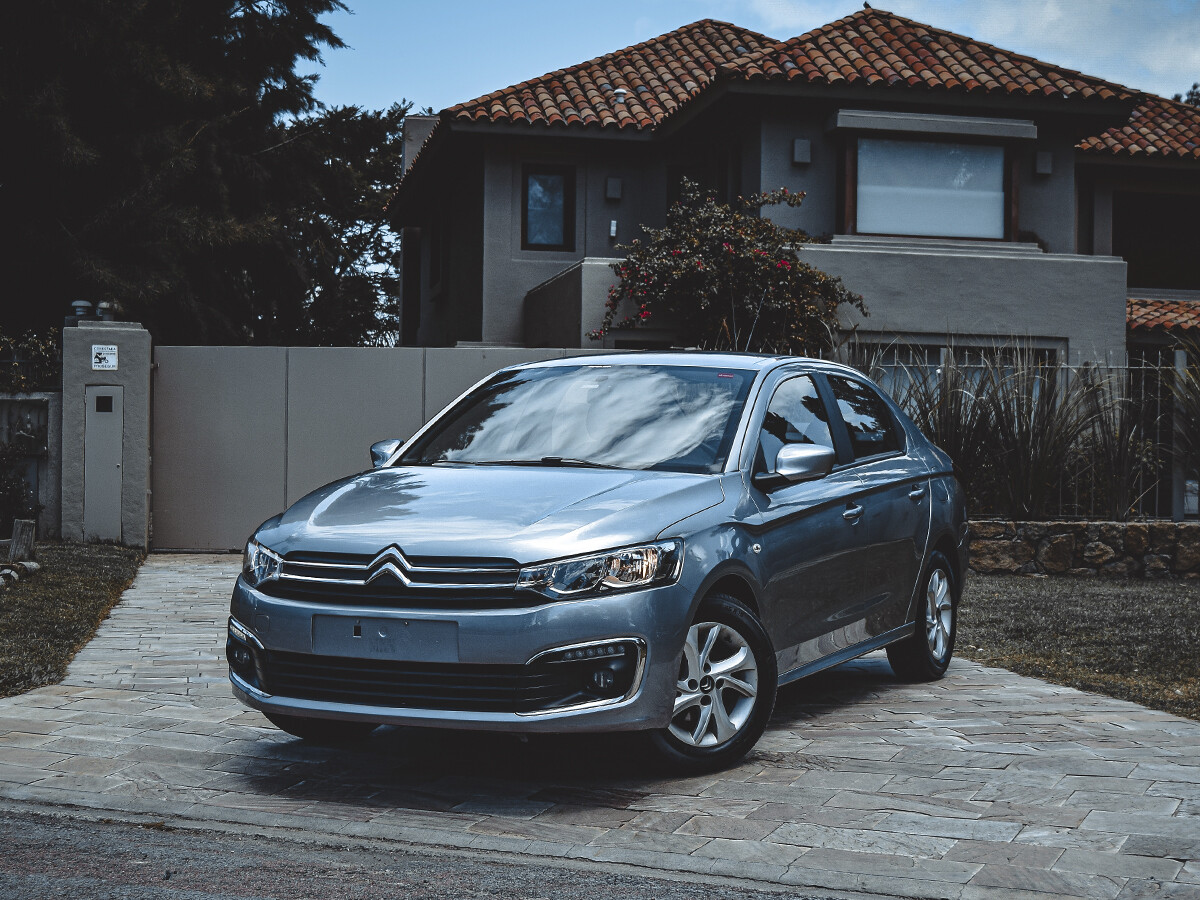 Citroën C-Elysée 1.2 Feel Pack Ex. Full | Permuta / Financia Citroën C-Elysée 1.2 Feel Pack Ex. Full | Permuta / Financia