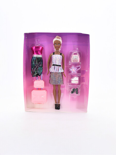 MUÑECA CON ACCESORIOS MULTICOLOR