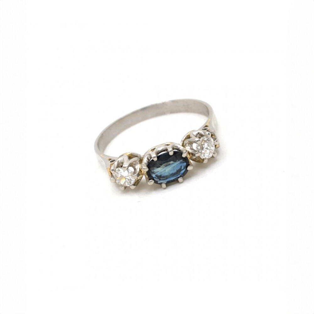 Anillo Estilo Antiguo En Platino Con Brillantes Y Zafiros Anillo Estilo Antiguo En Platino Con Brillantes Y Zafiros