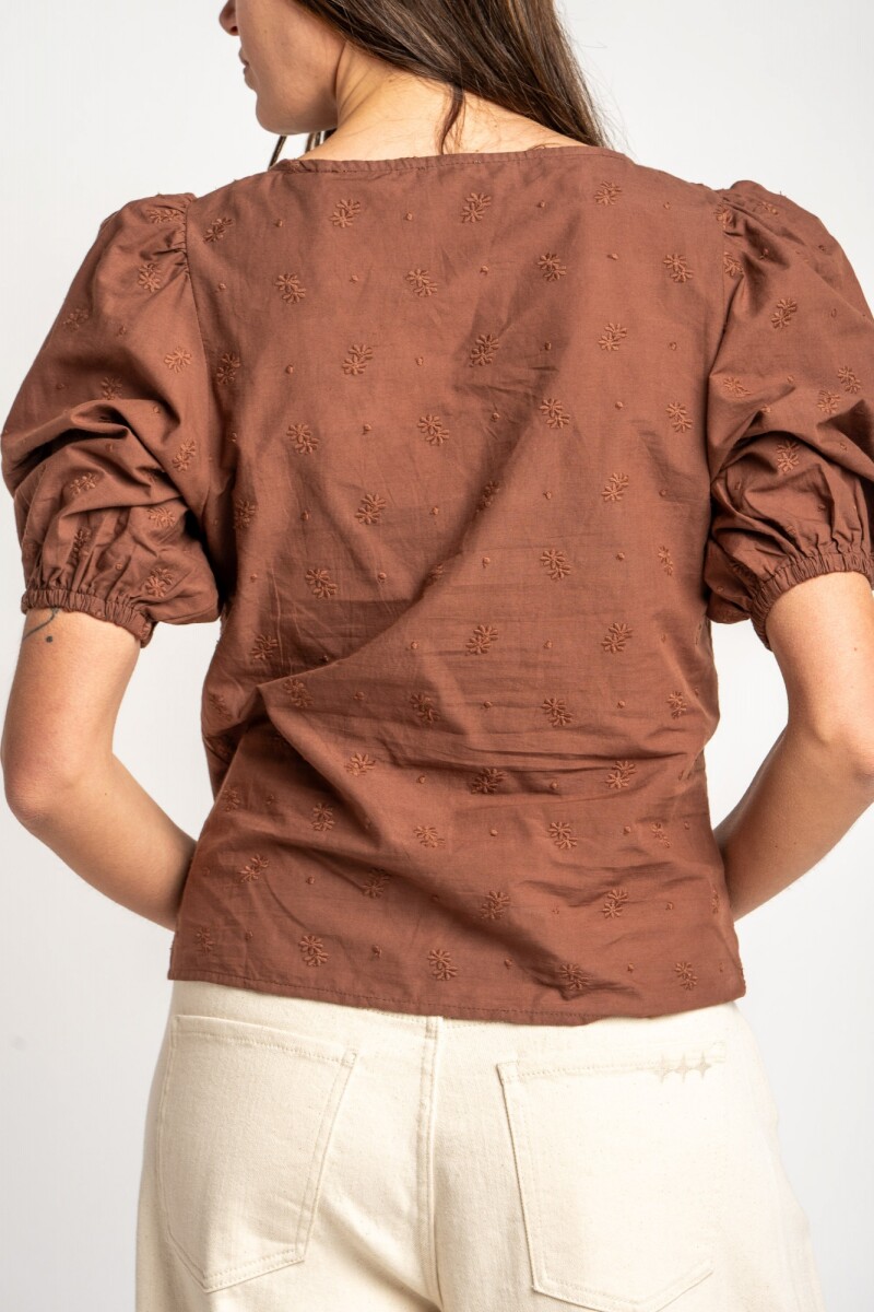 Blusa Bordada Frunces Mocha