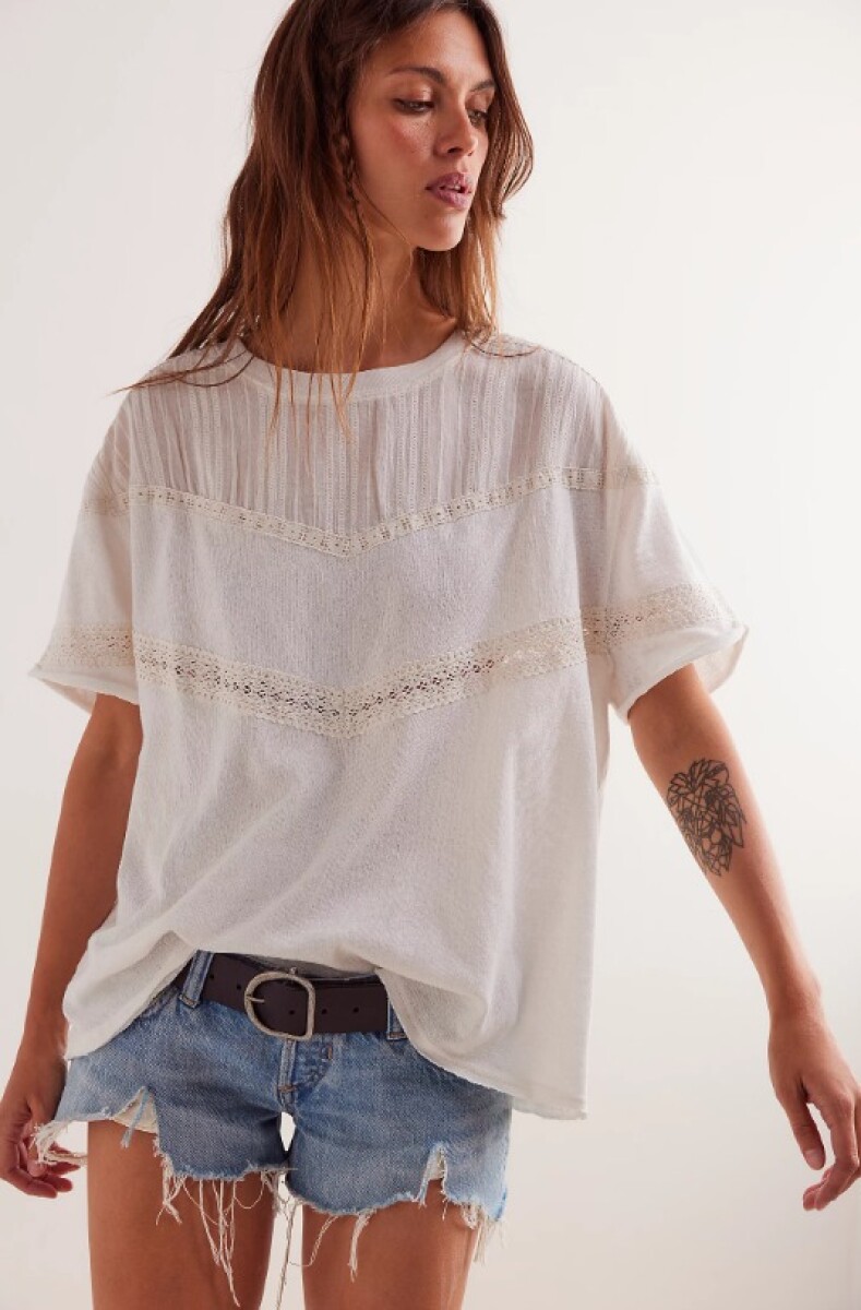 Remera Dorothy 