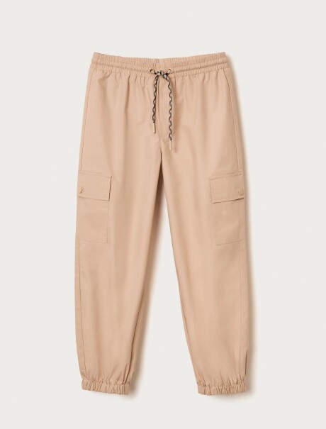 PANTALÓN TIPO CARGO INFANTIL MARRÓN