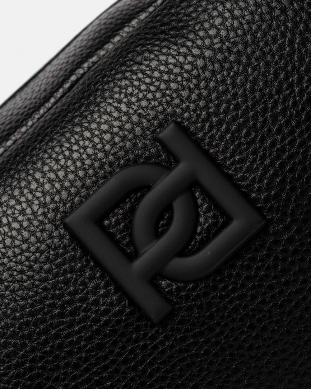 Bandolera Tesa en Efecto Cuero Graneado Negro