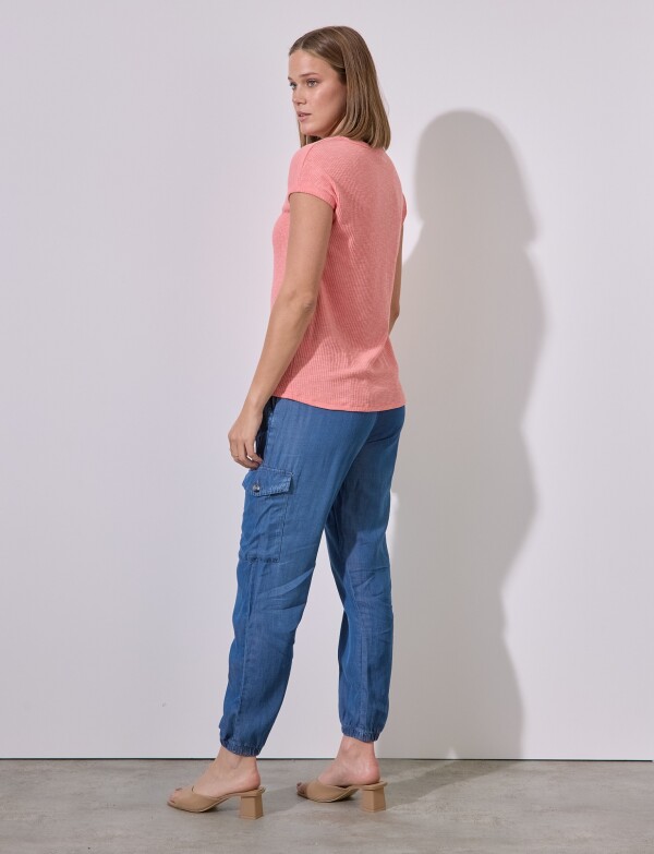 Remera Rib Escote V CORAL