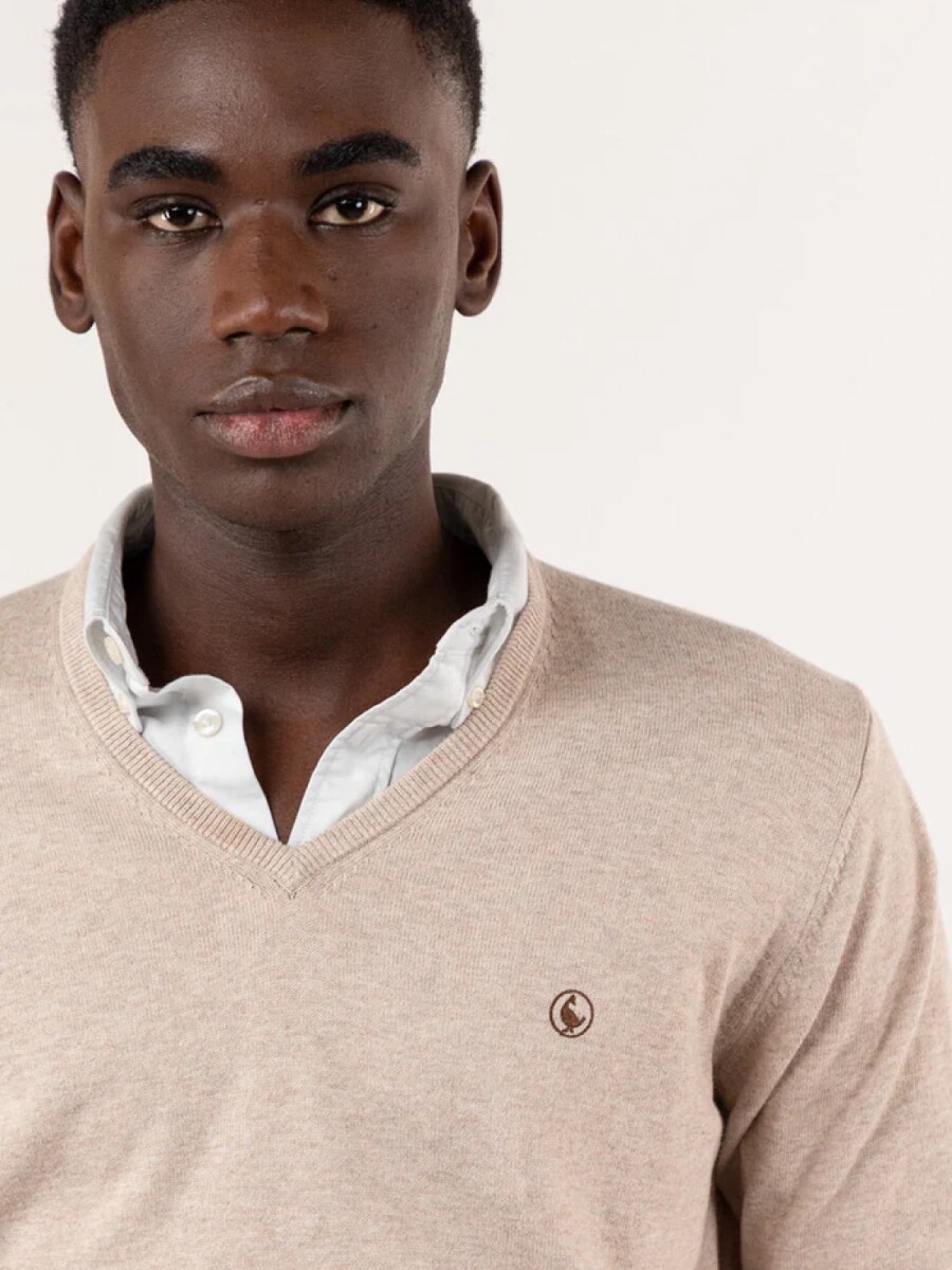 Jersey Cuello Pico - Camel 