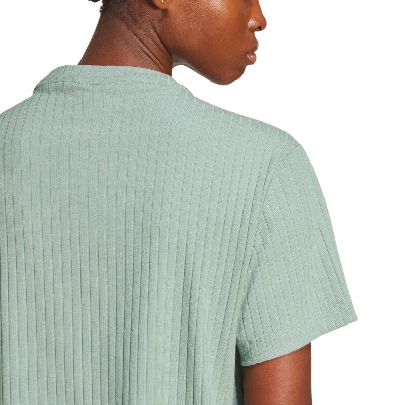 Remera Essentials Acanalado Ancho de Mujer Multicolor