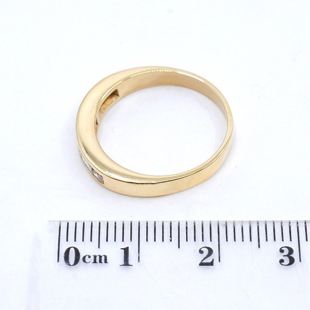 Anillo En Oro 18K, Brillantes Redondos Y Brillantes Baguette Anillo En Oro 18K, Brillantes Redondos Y Brillantes Baguette