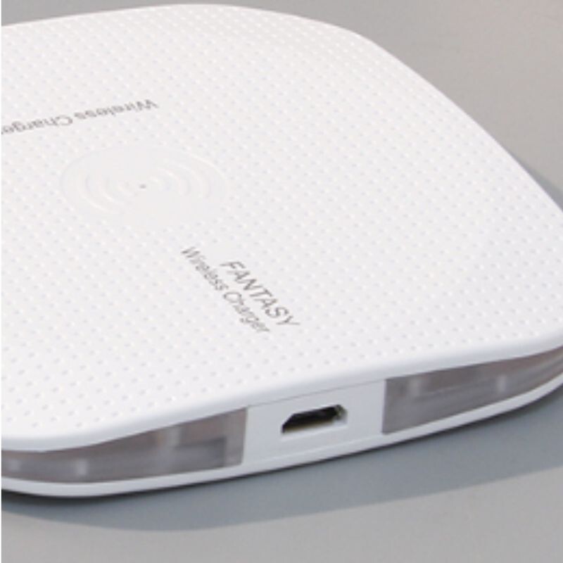Cargador Inalámbrico Cubo Carga Rápida 9v - Blanco Cargador Inalámbrico Cubo Carga Rápida 9v - Blanco