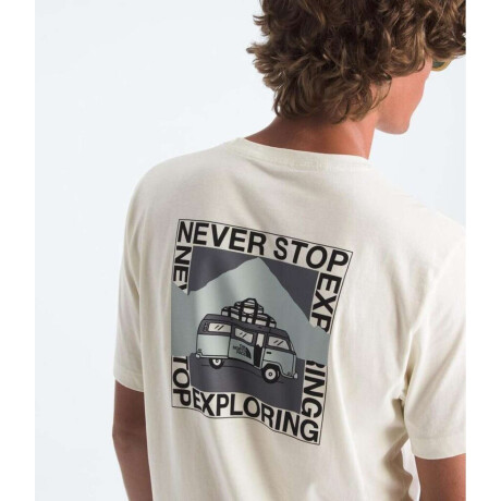Remera De Manga Corta Escape The City White Dune
