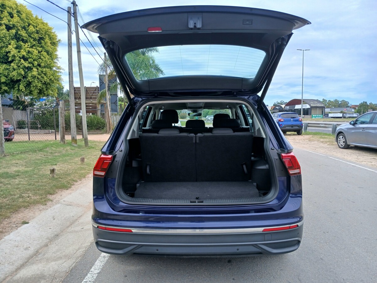 Volkswagen Tiguan Life 1.4 7Pax| Permuta / Financia Volkswagen Tiguan Life 1.4 7Pax| Permuta / Financia